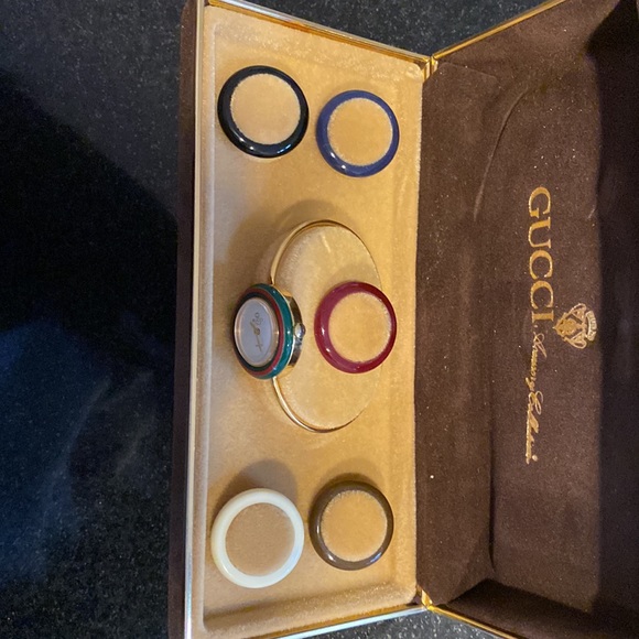 Gucci Women's Watch with bezels - Picture 8 of 13